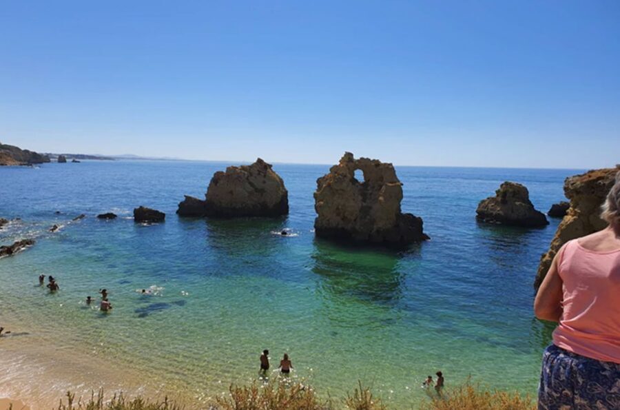 Albufeira: Beaches, Old Town, and Salgados Lagoon Jeep Tour - Miradouro do Pau da Bandeira: start with the skyline view