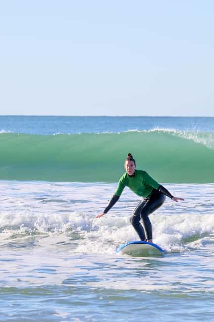 Albufeira: Beginner Surf Lesson - Beach Conditions at Galé: Sandy Bottom, Safety, and Crowd Reality