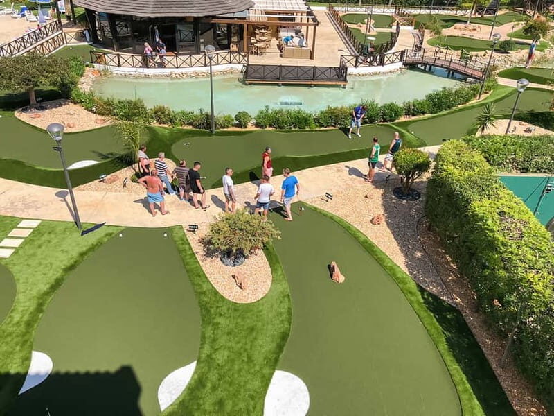 Albufeira: MiniGolf Adventure Park Entry Ticket - Albufeira Mini Golf: The 45-Minute Sweet Spot