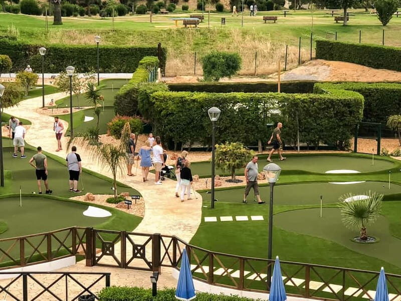 Albufeira: MiniGolf Adventure Park Entry Ticket - Getting Started Fast: Equipment and Helpful Staff