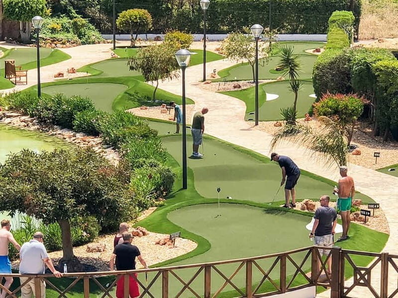 Albufeira: MiniGolf Adventure Park Entry Ticket - Food and Drinks: Good Add-On, Not Included