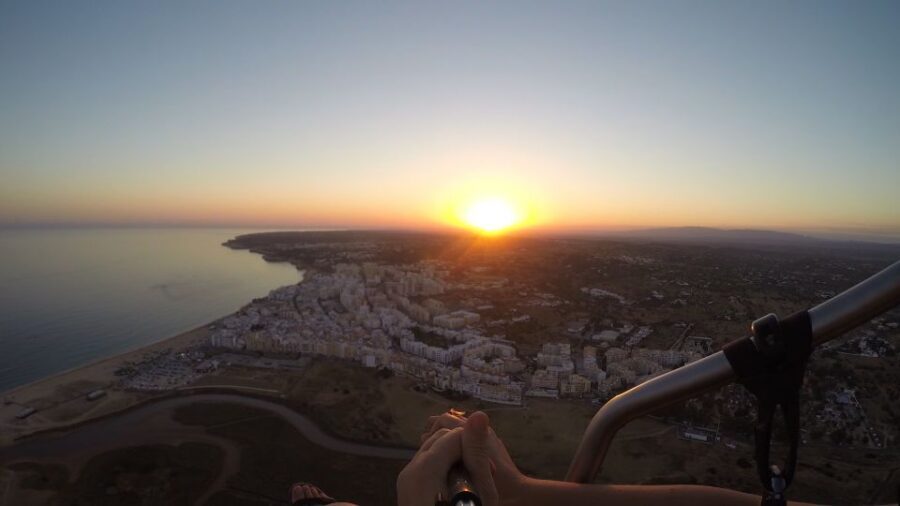 Albufeira: Paragliding and Paratrike Tandem Flights - Paragliding vs paratrike: which one should you choose?