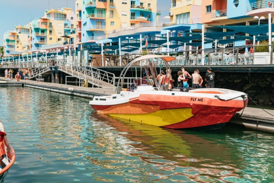 Albufeira: Parasailing Boat Trip - Should you book Albufeira parasailing with Momentos Dinâmicos?