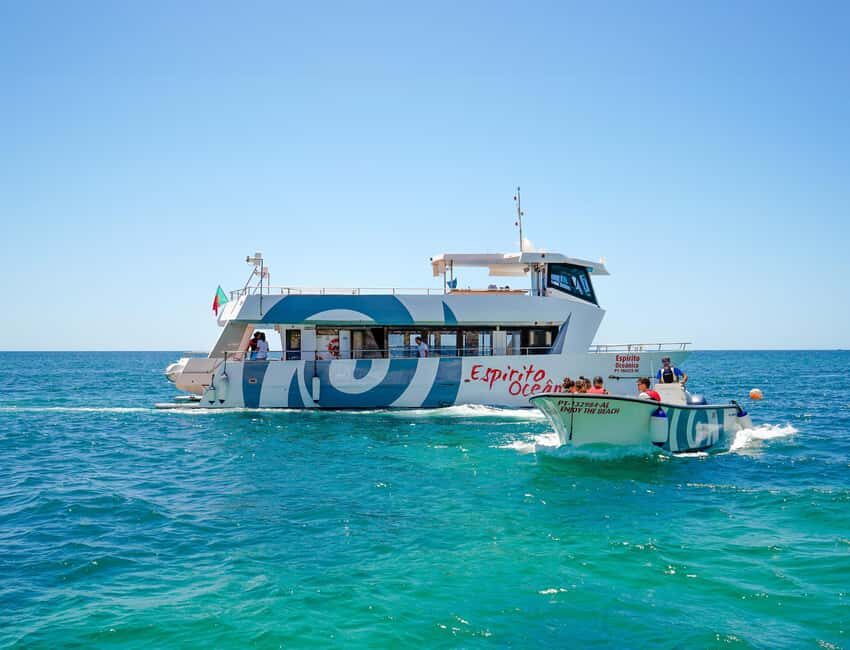 Albufeira: Sightseeing Cruise with Beach BBQ and Open Bar - Westward along the Algarve: caves, coastline views, and where to sit