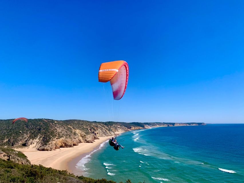 Algarve Coast: Paragliding Experience - Meeting Nelson: what the prep feels like before you run