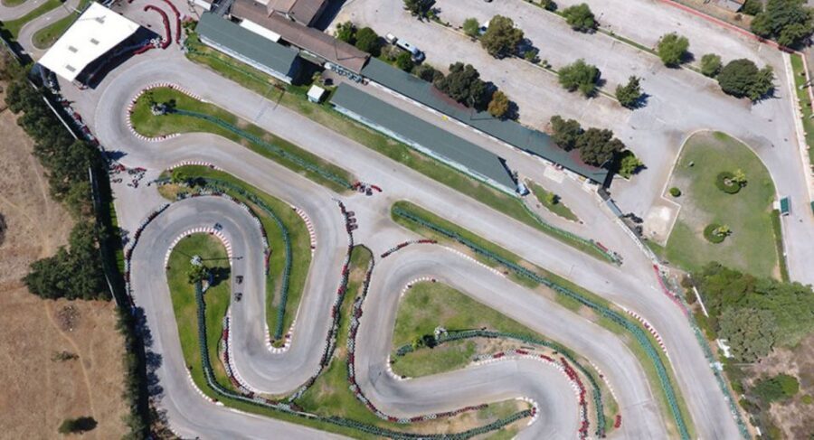 Algarve: Go-Kart Experience at Karting Almancil Family Park - When to go: Algarve heat, morning sessions, and rainy-day fun