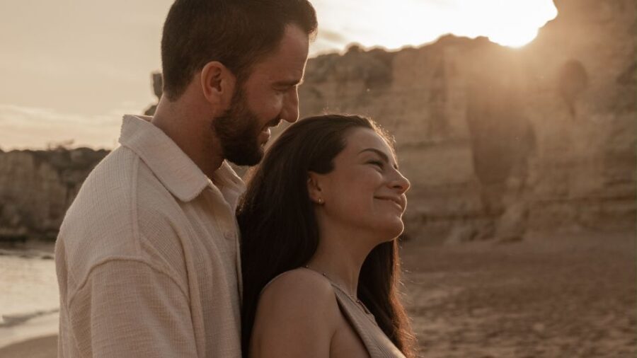Algarve: Photoshoot for couple, family, portrait - Choosing the right Algarve backdrop: south coast, west coast, or mountains
