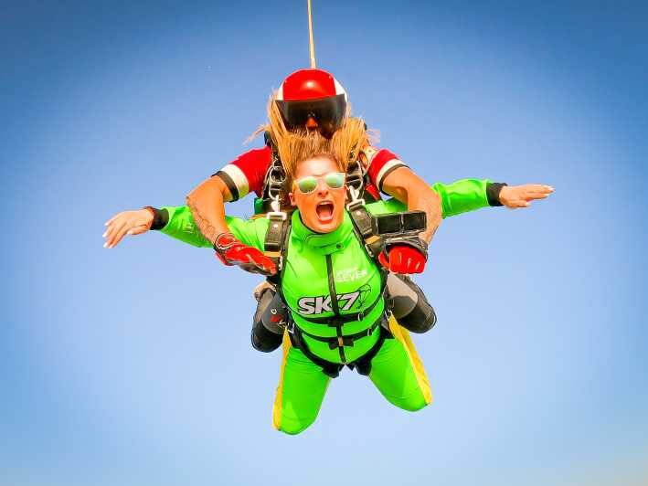 Algarve: Tandem Skydiving Adventure 15,000 to 10,000 Feet - Why the 10,000 to 15,000 Foot Tandem Experience Works in the Algarve