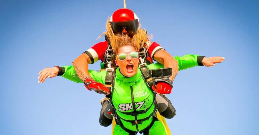 Algarve: Tandem Skydiving Adventure 15,000 to 10,000 Feet - Getting To SK7 at Aerodromo Municipal de Portimão (Without Stress)