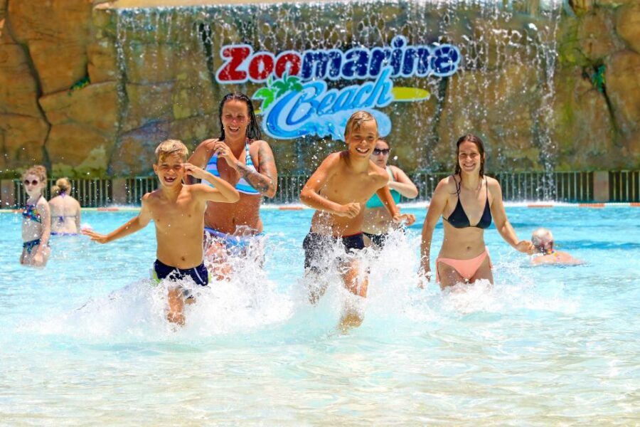 Algarve: Zoomarine Amusement Park Entry Ticket - Birds of prey and tropical birds: an animal area that’s different from the rest