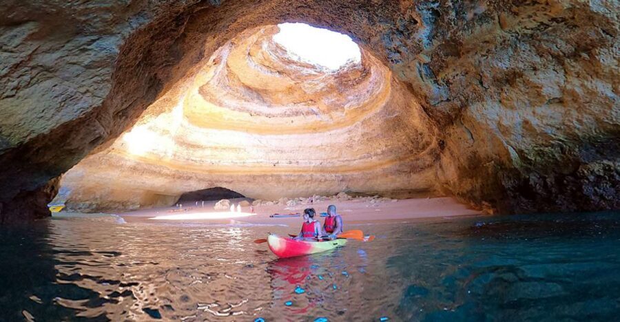 Benagil: Kayaking Adventure in Benagil Caves & Marinha Beach - The 1.5-Hour Rhythm: Cave Time, Coast Views, and Ocean Stops
