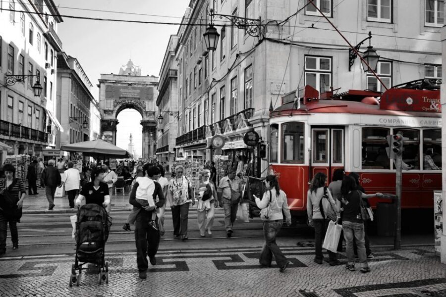 From Algarve: Lisbon City Tour with Shopping - Key Highlights Worth Getting Excited About