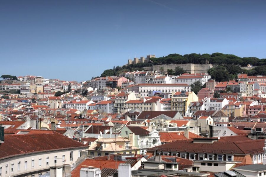 From Algarve: Lisbon City Tour with Shopping - The Algarve Pickup and Coach Ride Logistics (and Why It Matters)