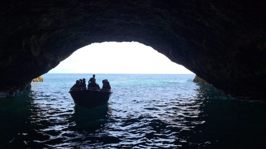 From Benagil: Coast Boat Tour with Benagil Cave - Benagil Cave and sea conditions: what you should plan for