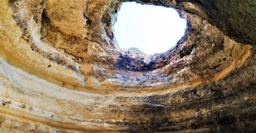 From Vilamoura: 2.5-Hour Benagil Cave and Dolphins Boat Tour - The Outward Cruise: Coastline Views, Fast Hops, and Photo Chances