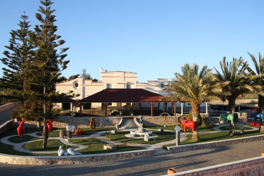 Lagoa: Guided Winery Tour and Local Wine Tasting - Key things to know before you go