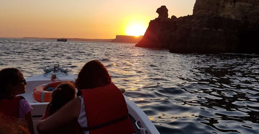 Lagos: Guided Ponta da Piedade Sunset Boat Tour - The Ponta da Piedade coastline: rock formations that look like characters