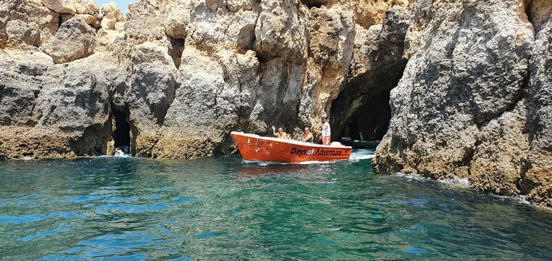 Lagos: Ponta da Piedade Caves Boat Tour - Meeting at Passeio dos Descobrimentos 1b (and what you’ll notice)