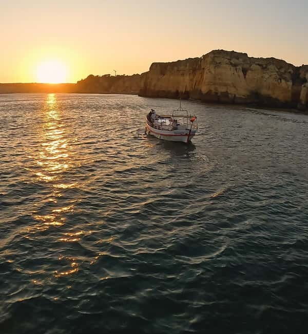 Ponta da Piedade Sunset Cruise from Lagos - Drinks and the mood: welcome drink, and sometimes more