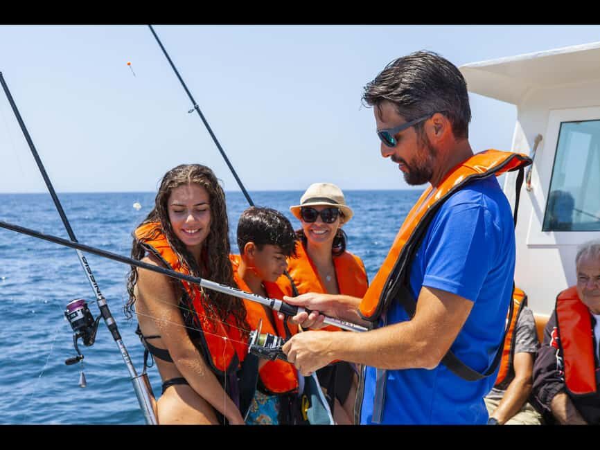 Portimão: Algarve Reef Fishing - The Reef Fishing Routine: Bait, Hooks, and Learning Fast