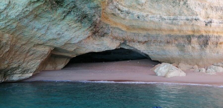 Portimão: Benagil Sea Caves Speedboat Adventure Tour - Meeting Point and Getting Ready by the San Francisco Convent Ruins