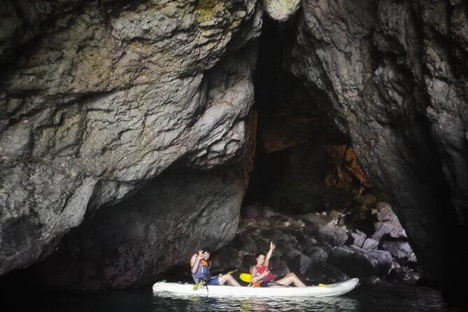 Sagres: Praia Da Ingrina Caves Guided Kayaking Tour - Where Praia da Ingrina Fits Into Sagres