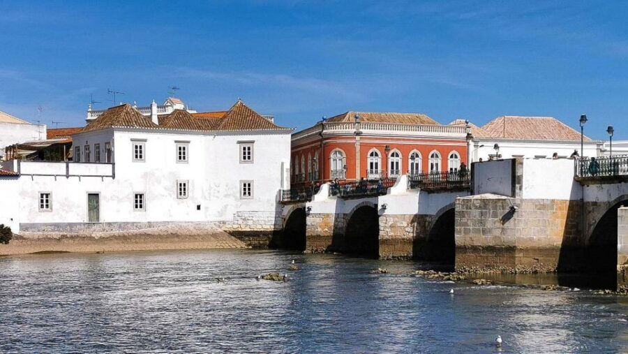 Tavira: Tuk-Tuk City Tour - A 1-hour electric tuk-tuk overview of Tavira’s best history stops