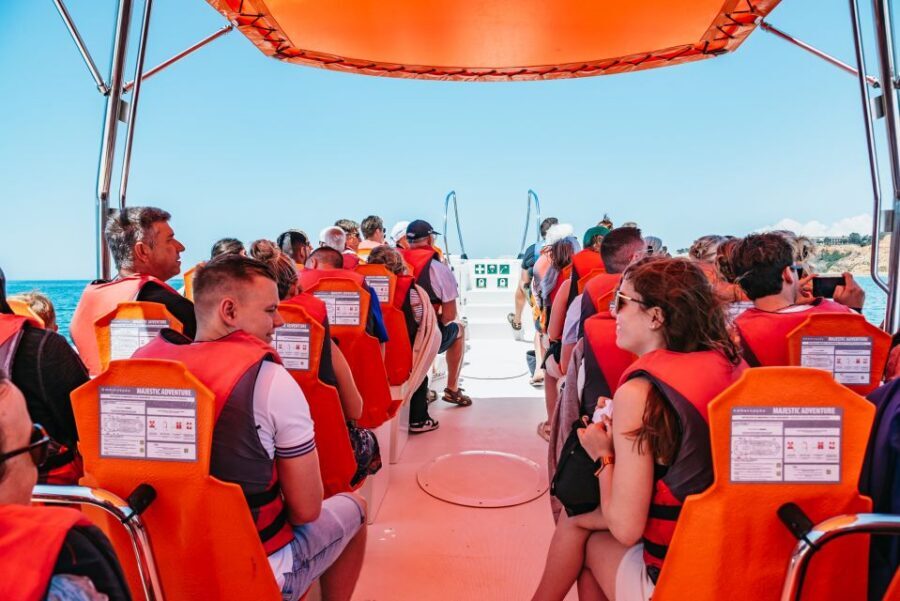 Vilamoura: Benagil Cave Boat Tour with Entry - Entering Benagil Cave: the wow factor and the time limit