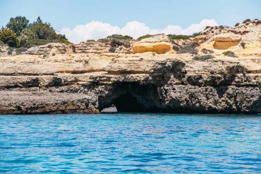 Vilamoura: Benagil Cave Boat Tour with Entry - What to wear: wind + spray can turn your good mood cold